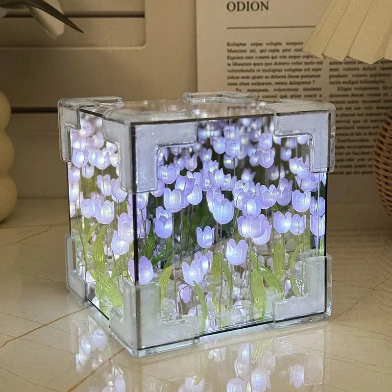 Lámpara De Espejo De Tulipanes De Cubo Mágico (SIN ARMAR)