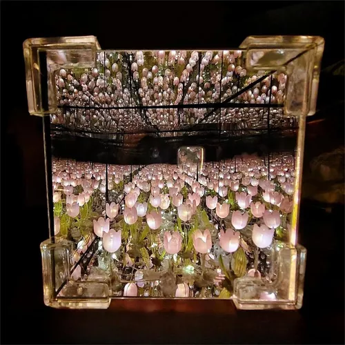 Lámpara De Espejo De Tulipanes De Cubo Mágico (SIN ARMAR)